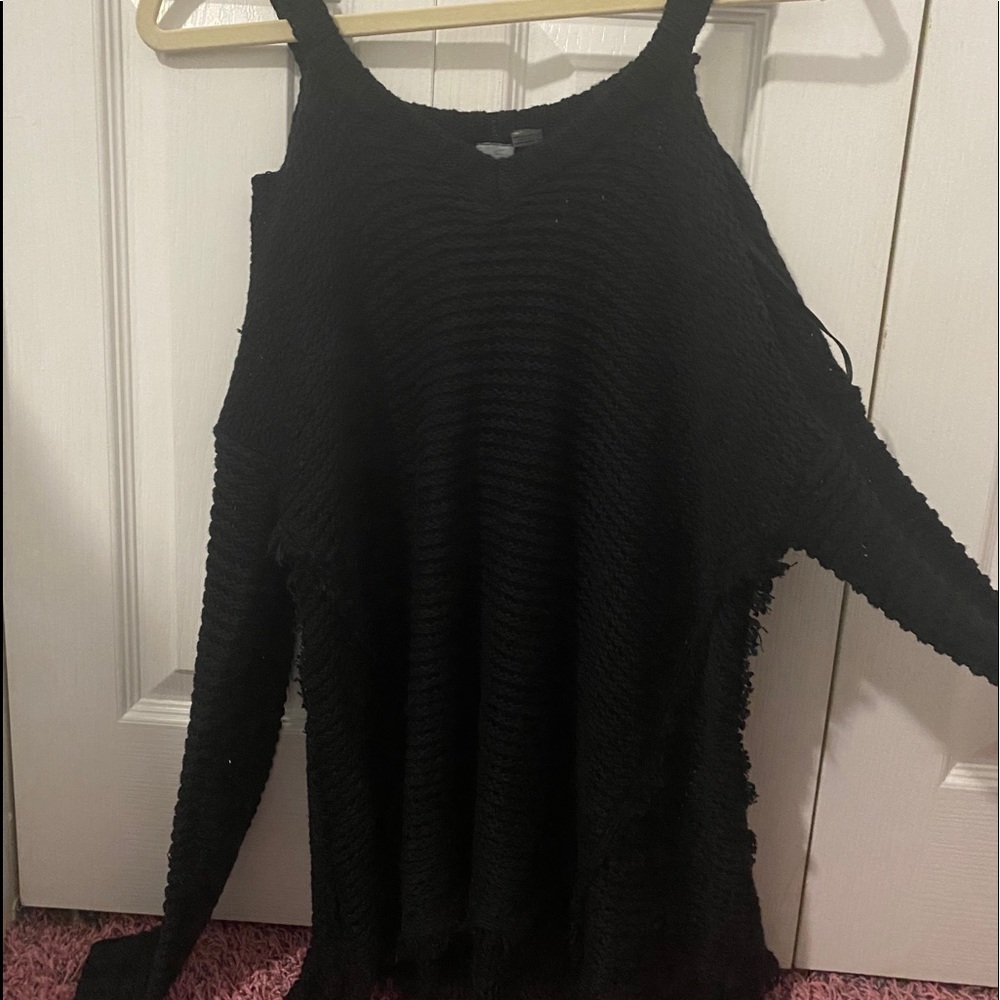 women’s cut out shoulder sweater